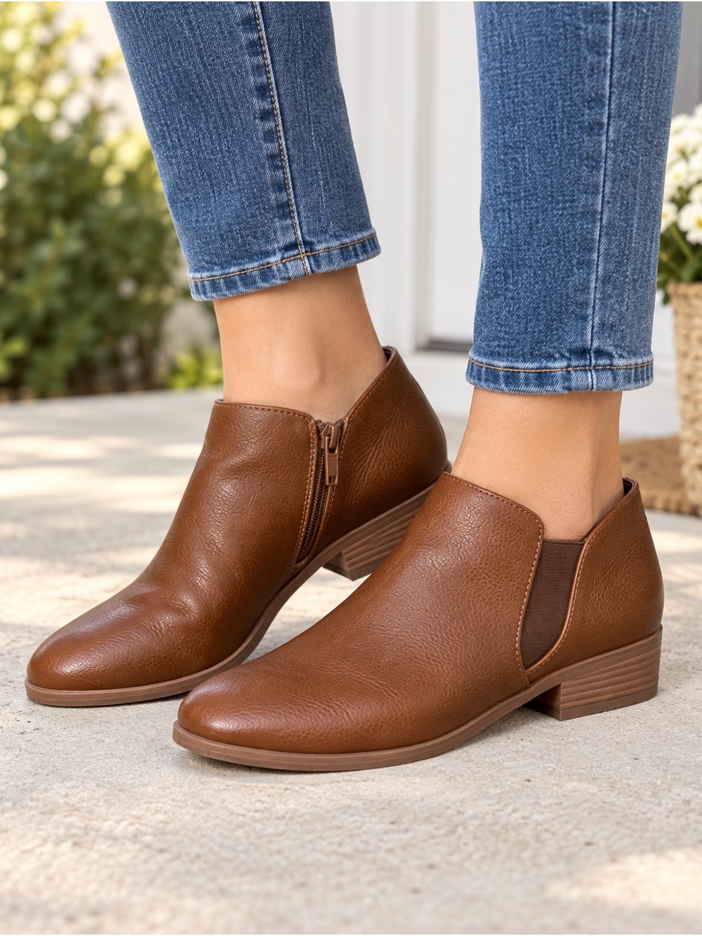 Kensie Brown Ankle Booties Side Zip Size 9